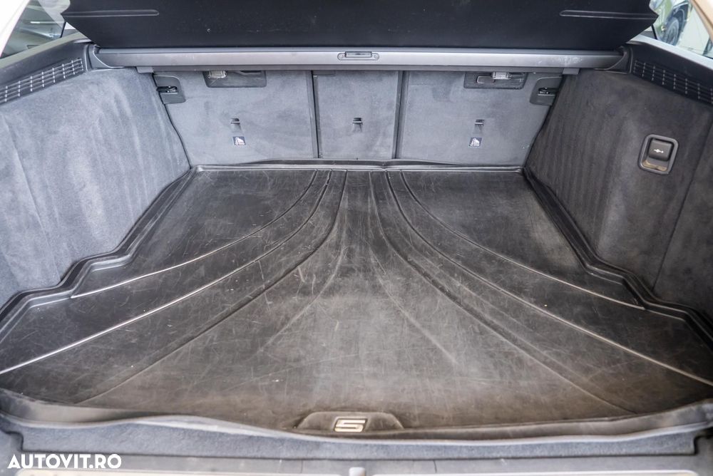 BMW Seria 5 520d Aut. Luxury Line - 14