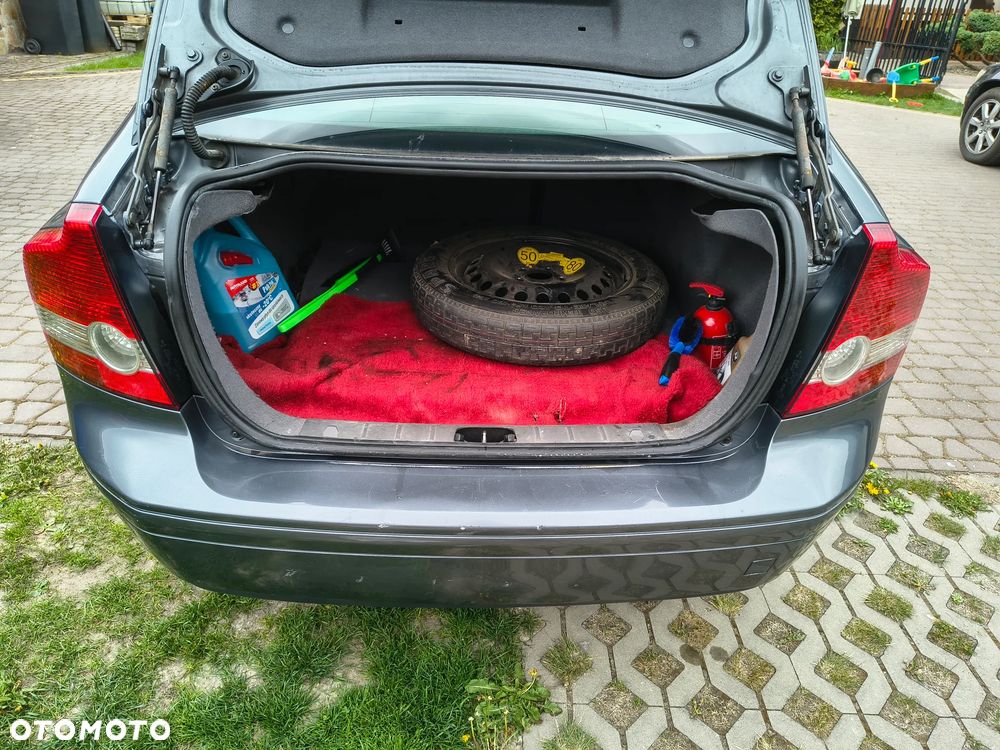 Volvo S40 2.4 Momentum - 13