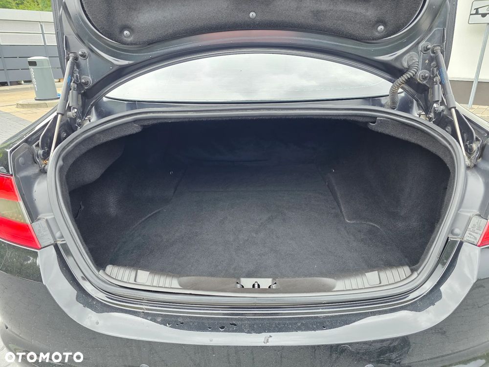 Jaguar XF 2.2 - 16