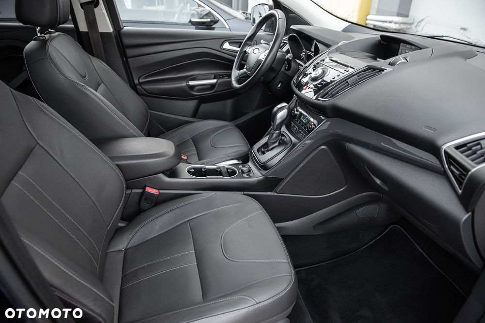 Ford Kuga - 35