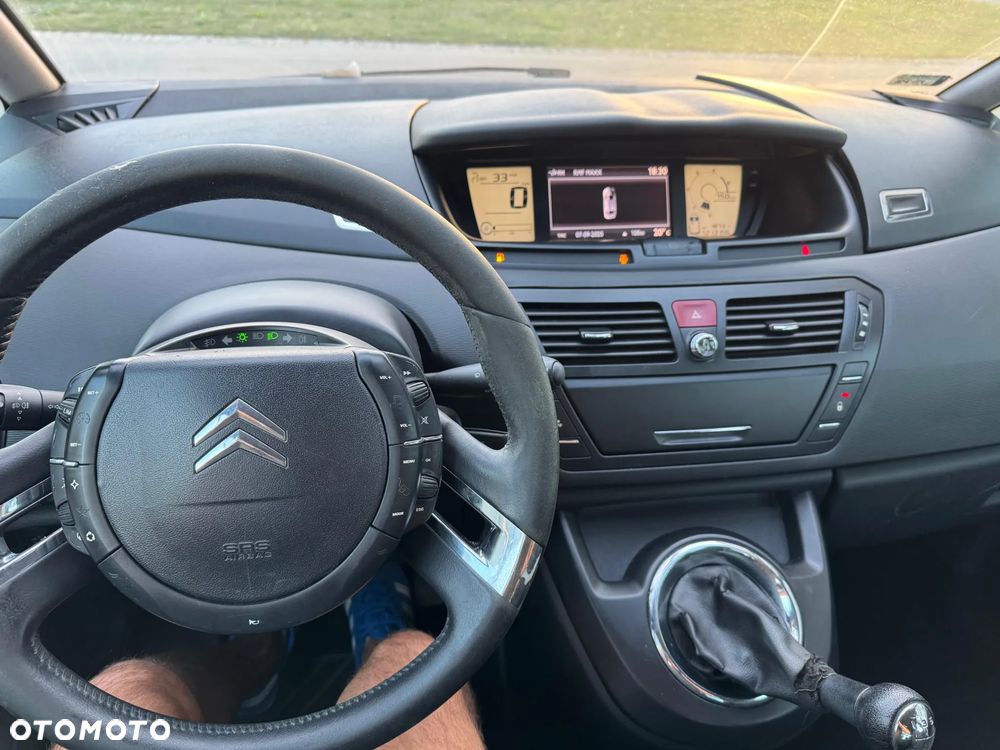 Citroën C4 Picasso 1.6 HDi FAP Exclusive - 6