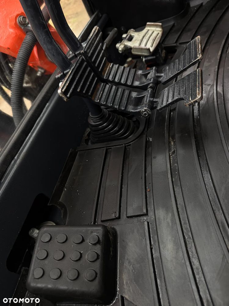 Kubota U35. koparka 3,7 tony. 2016 rok. 2000 mtg! Łyżka skarpowa Hydraulicznie uchylna. 3sekcje Hydrauliczne. zamki na tłokach. Jak nówka sztuka. Zadbana zero zużycia. Z gospodarstwa Norweskiego. Zmiana łyżek Hydrauliczna. LENHOFF. Zero luzów wycieków. Szybka wolna jazda. Gąski perfekt stan. OKAZJA TANIO - 21