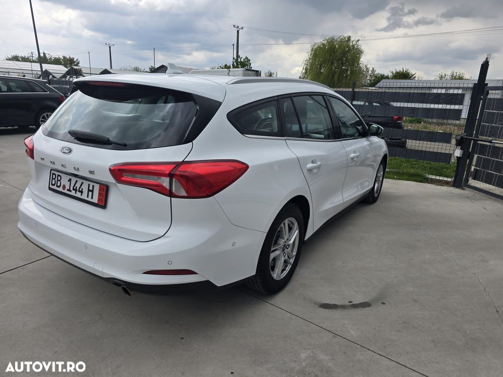 Ford Focus - 6