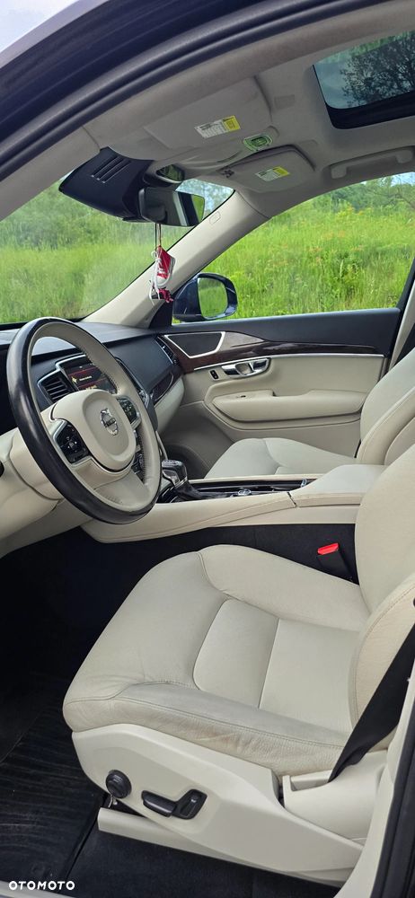 Volvo XC 90 T6 AWD Momentum 7os - 14