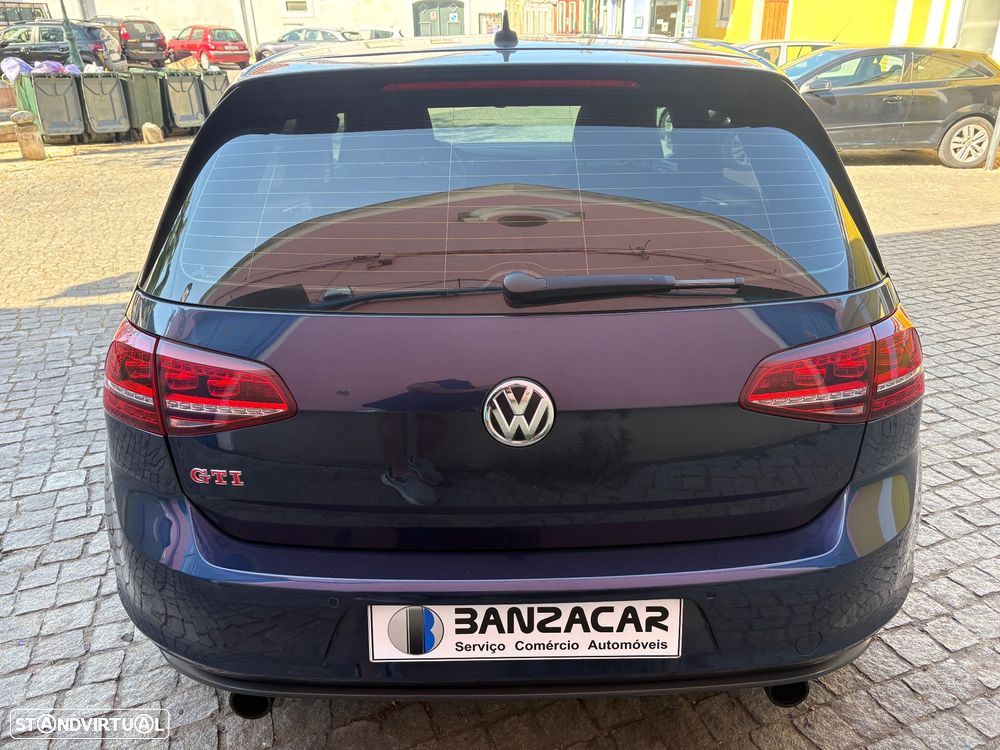 VW Golf GTI Performance BlueMotion DSG - 11