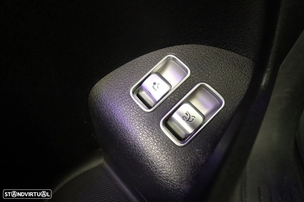 Mercedes-Benz GLE 300 d 4Matic 9G-TRONIC AMG Line - 32