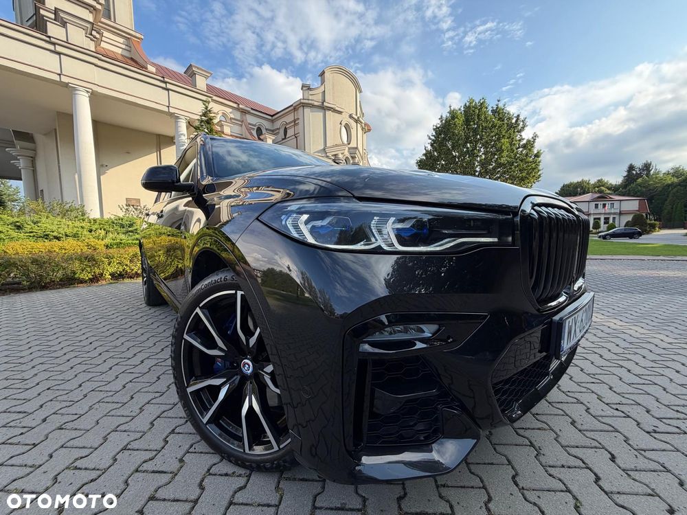 BMW X7 xDrive40d mHEV - 17
