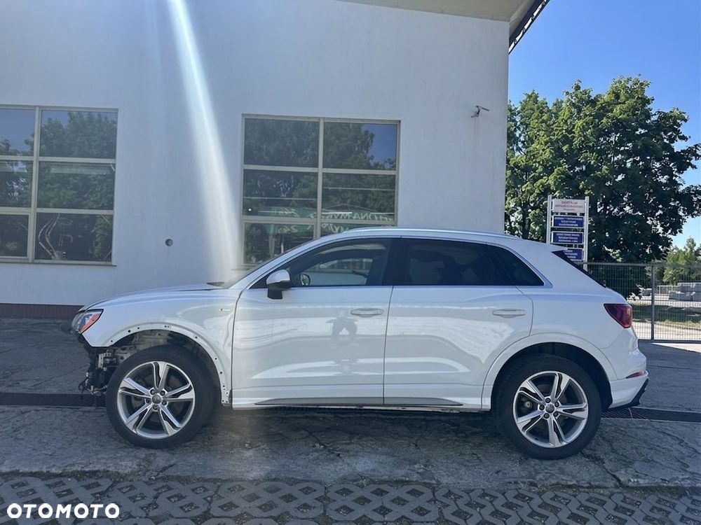 Audi Q3 45 TFSI Quattro S tronic - 2