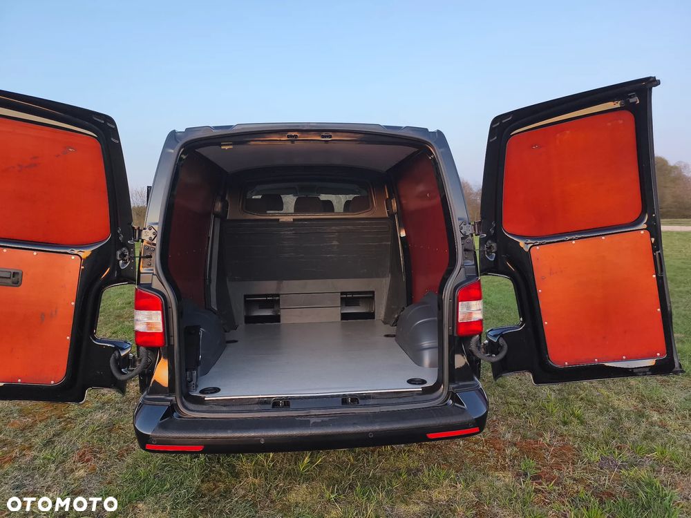 Volkswagen Transporter - 17