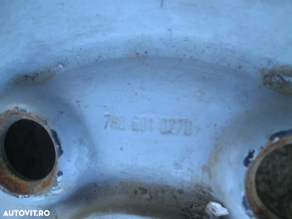 Set 2 jante VW T5 + anvelope iarna 205/65/R16 7H0601027D - 2