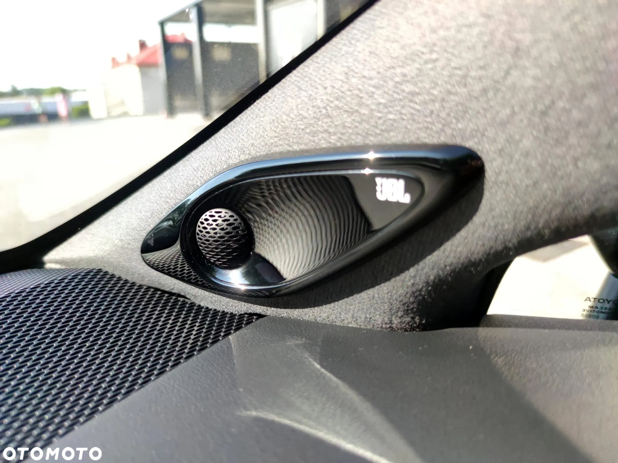 Toyota Corolla 2.0 Hybrid Executive - 27