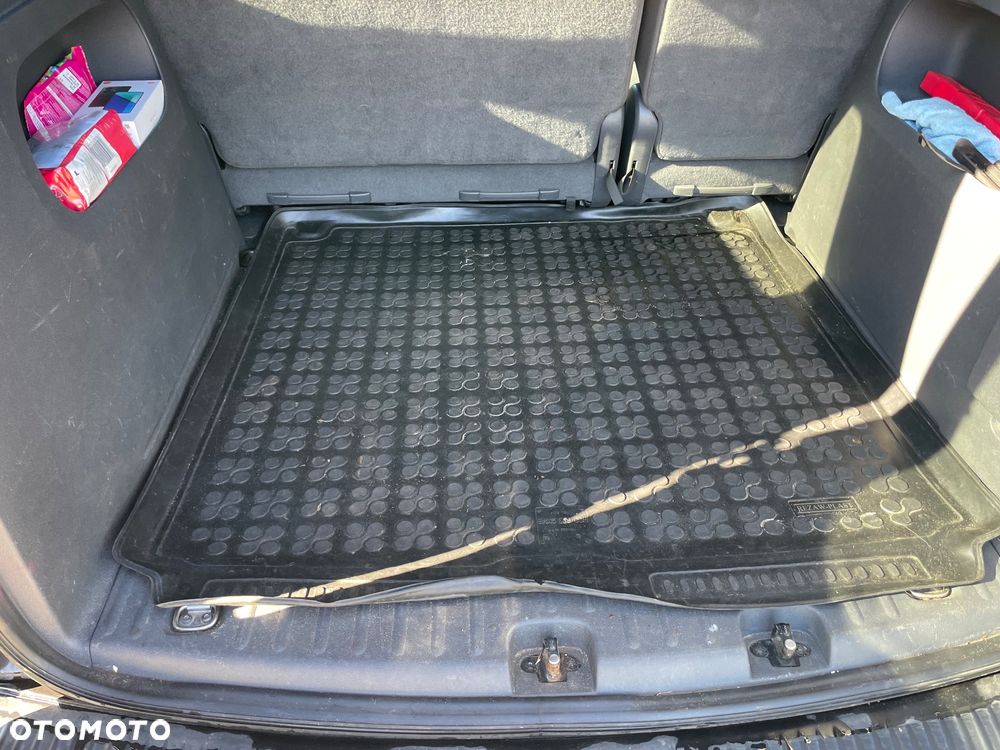 Volkswagen Caddy - 11