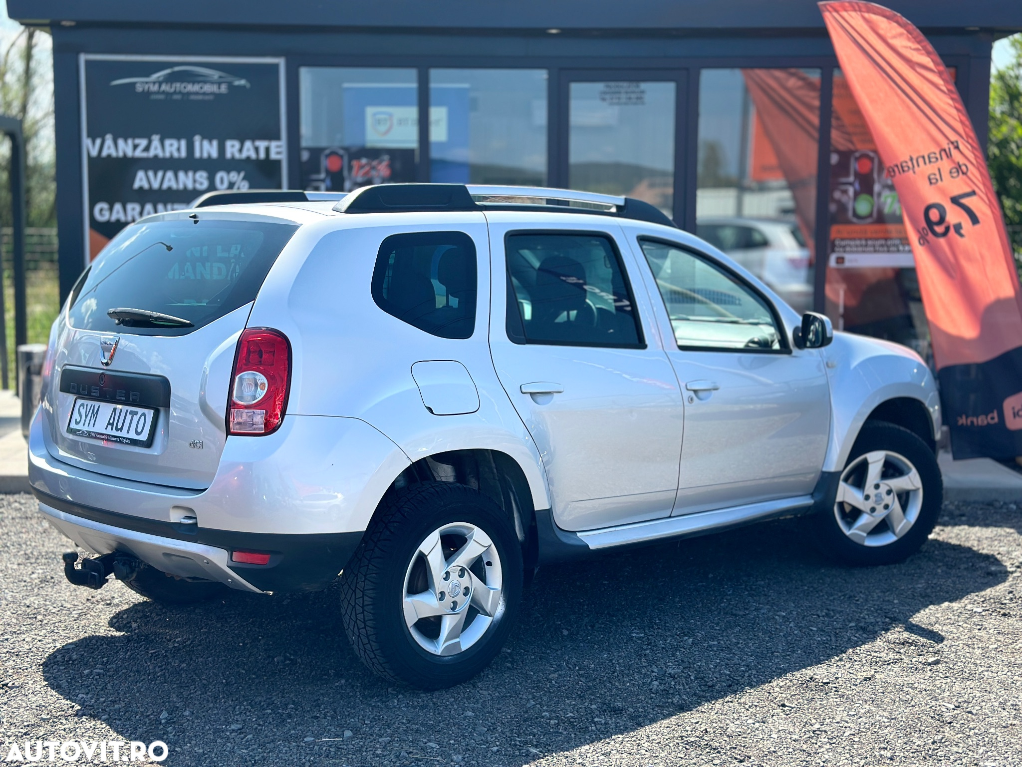 Dacia Duster dCi 90 FAP 4x2 Ice - 3