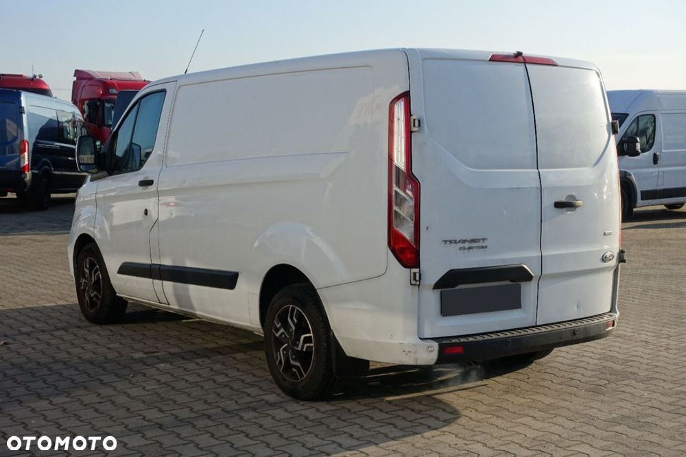Ford Transit Custom - 5