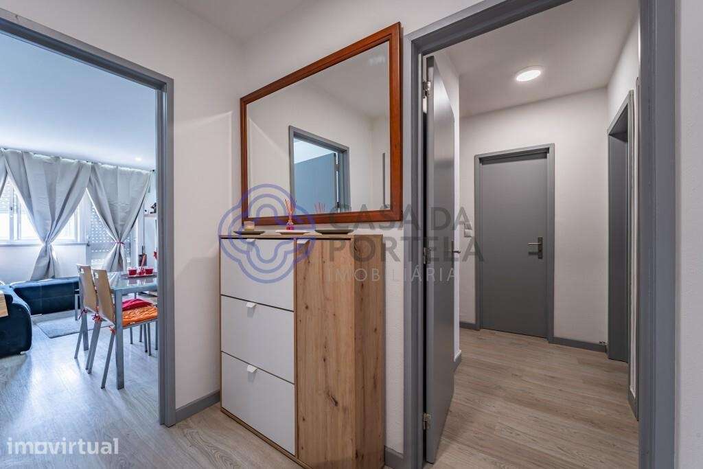 T3 renovado em Vila D'este, Vilar de Andorinho, junto ao metro - Grande imagem: 3/19