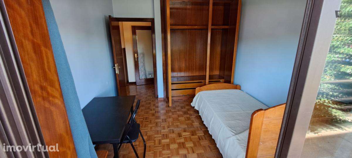 Quarto - localizado em Vila nova de gaia - Grande imagem: 3/25