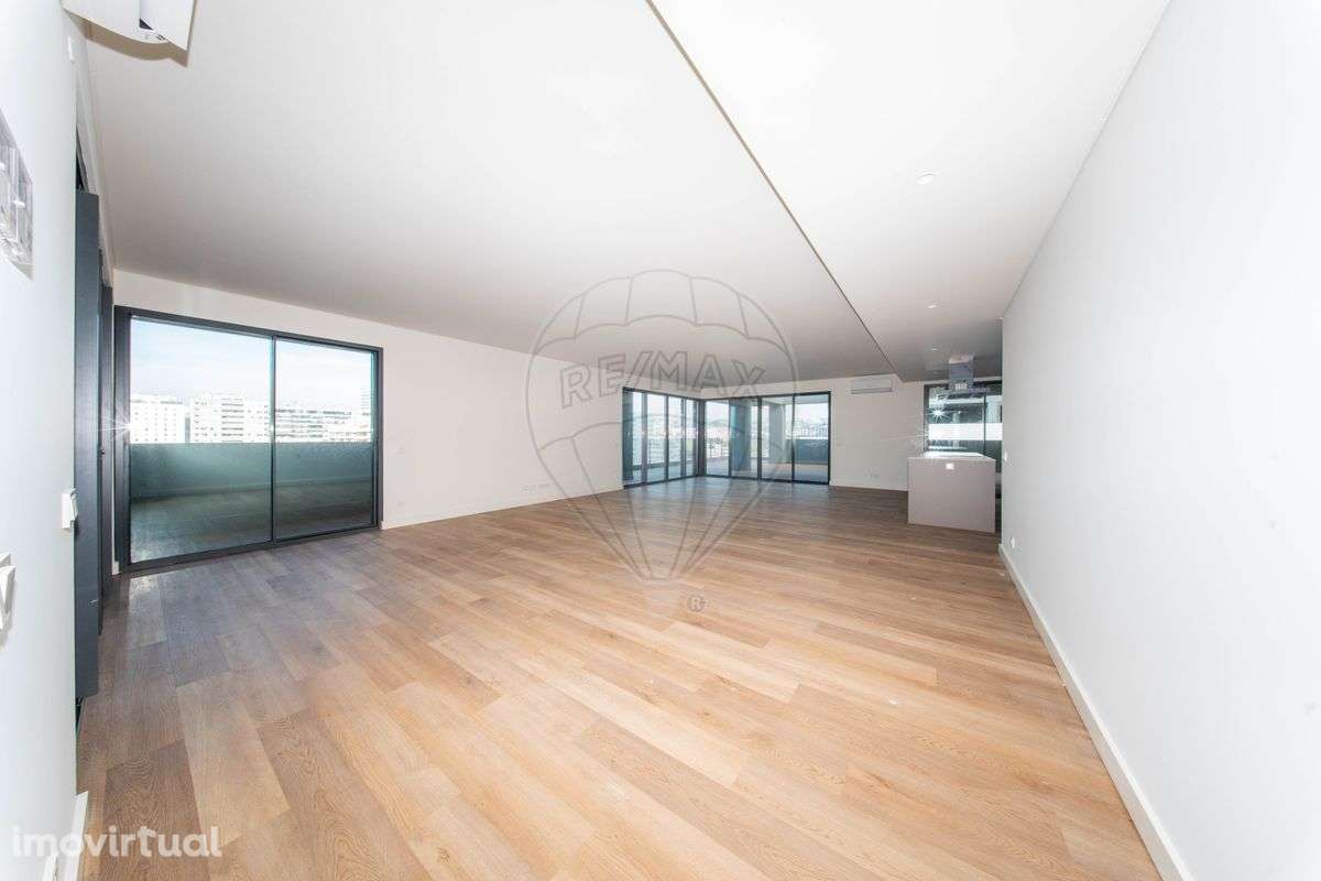 Apartamento T4 para venda - Grande imagem: 3/41