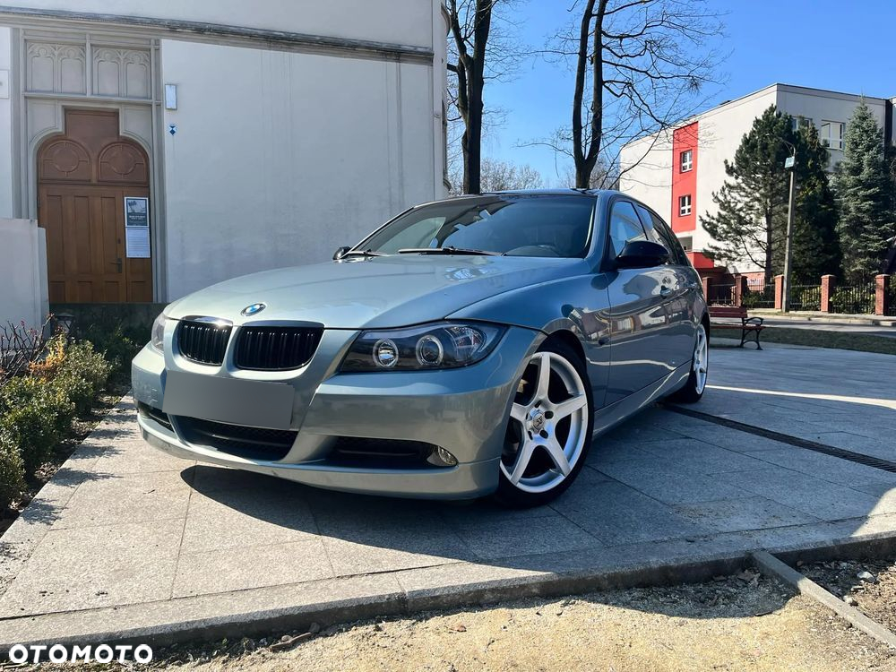 BMW Seria 3 320i - 2