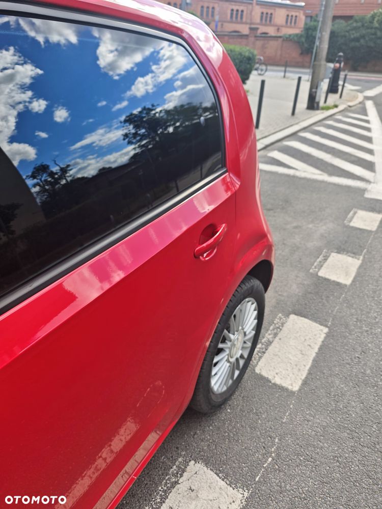 Volkswagen up! 1.0 high - 9