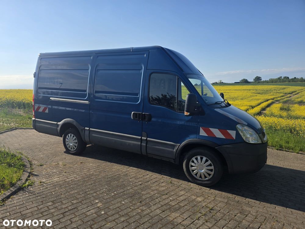 Iveco 35S17 - 13