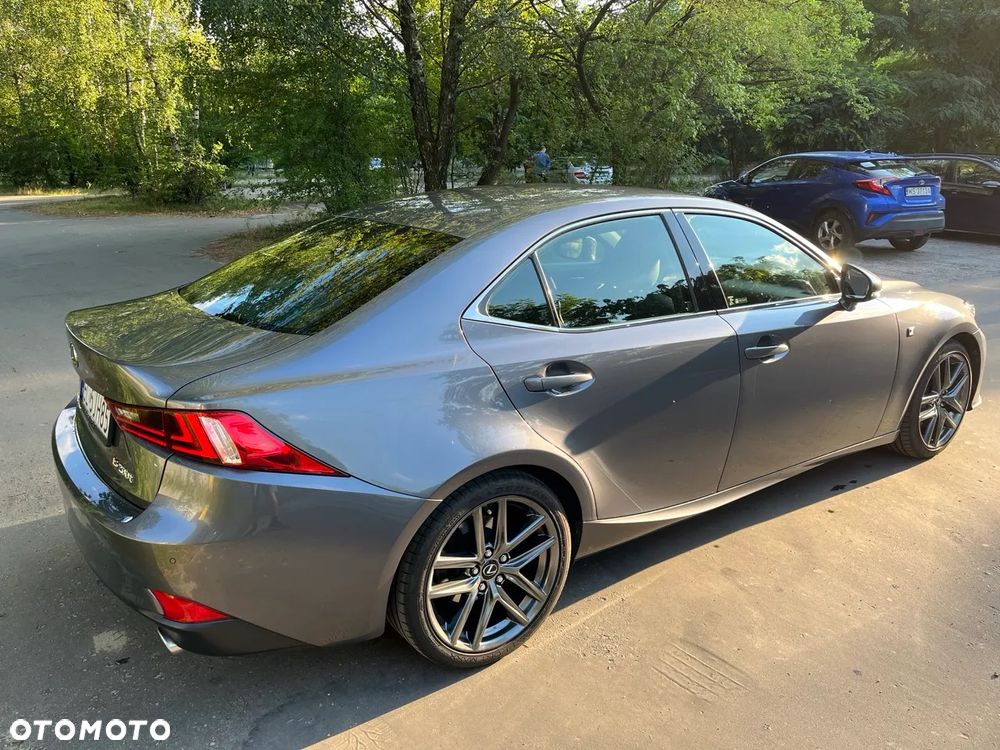 Lexus IS 200t F Impression - 21