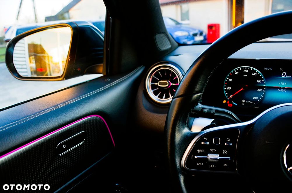 Mercedes-Benz GLB 180 d 8G-DCT Style - 25