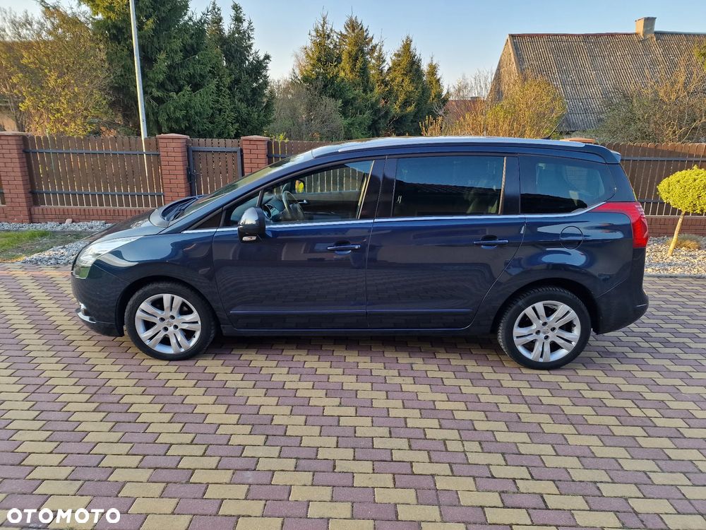 Peugeot 5008 HDI 160 Automatik Allure - 22