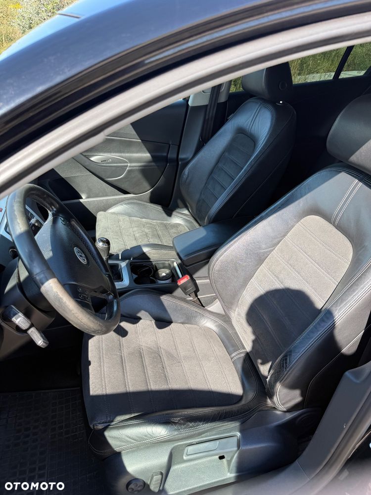 Volkswagen Passat 2.0 TDI Highline - 8