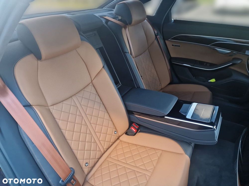 Audi A8 60 TFSI mHEV Quattro Tiptr - 12