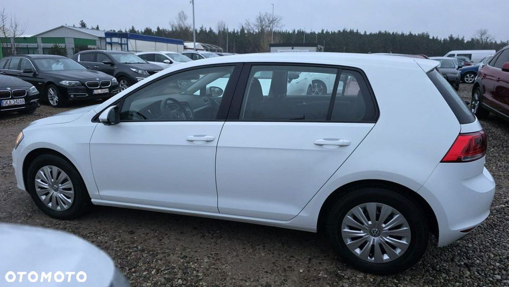 Volkswagen Golf - 10