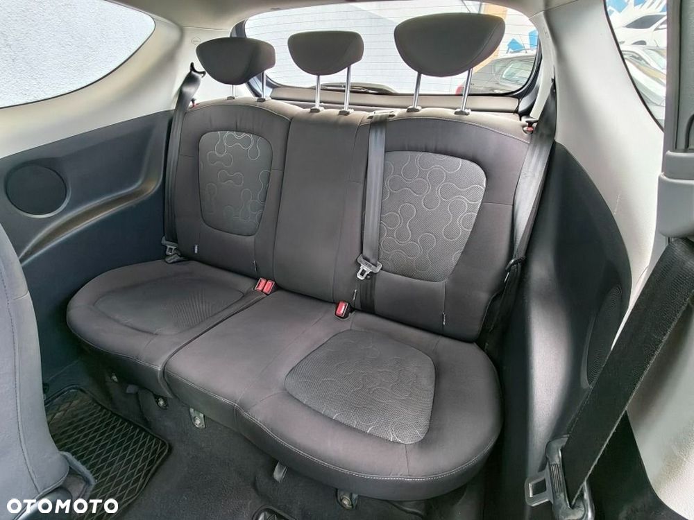 Hyundai i20 - 12