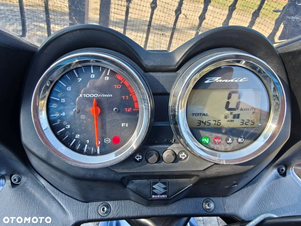 Suzuki Bandit - 2