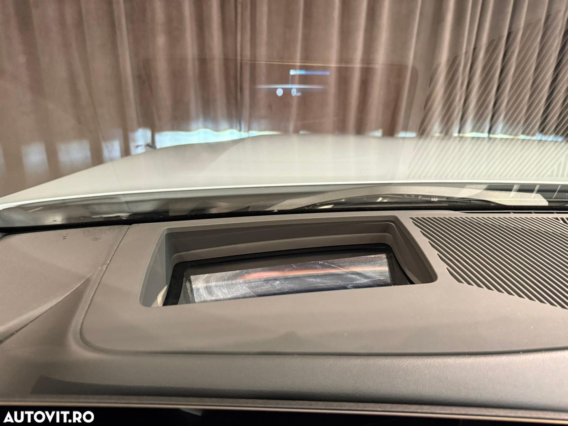 BMW Seria 5 550e xDrive Aut. - 32