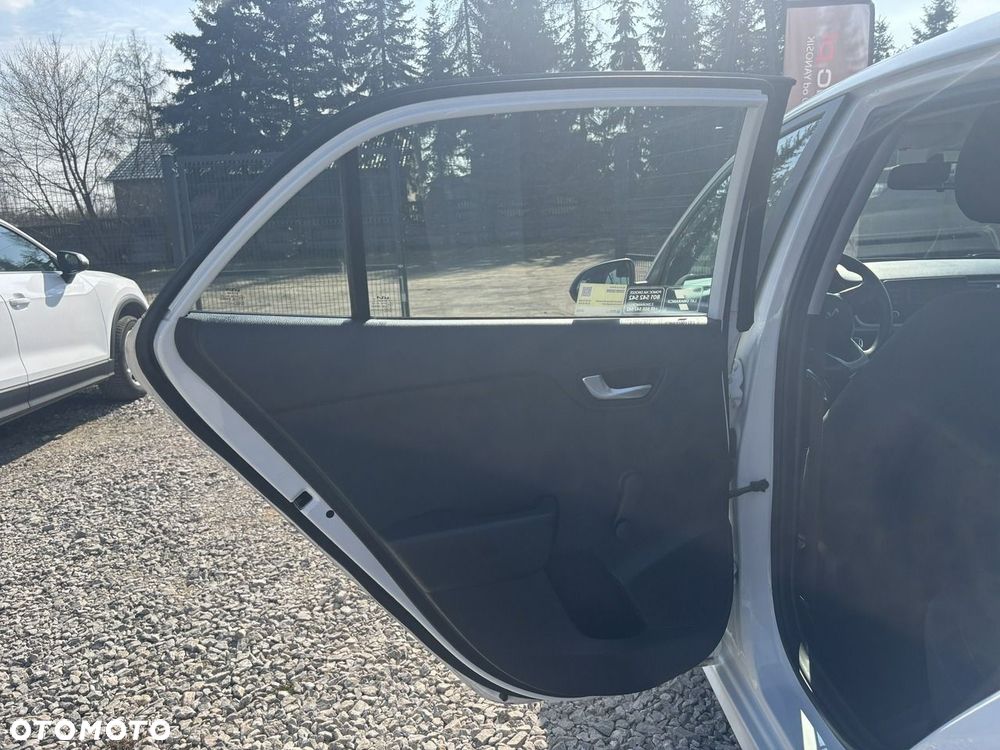 Kia Rio - 28