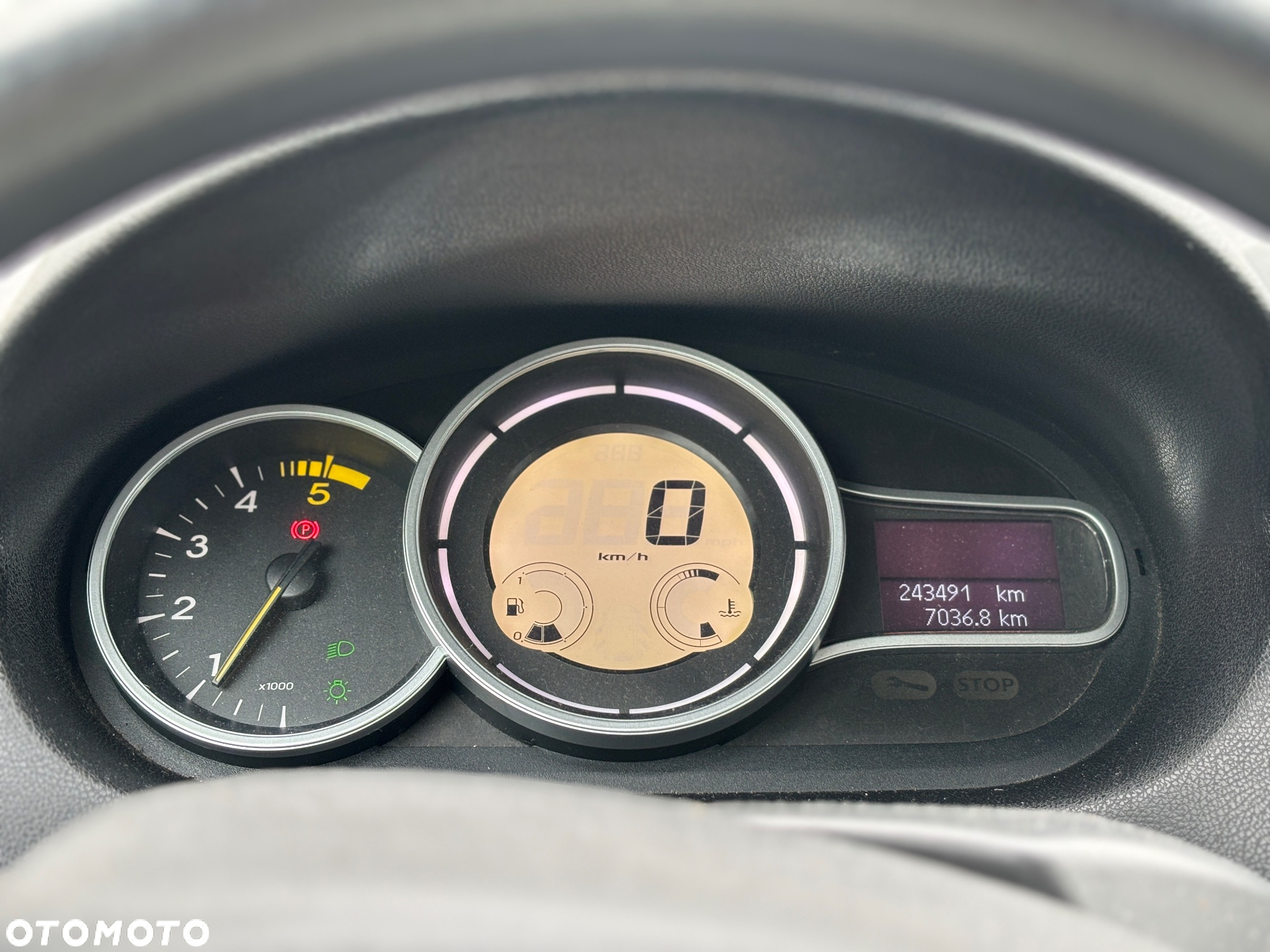 Renault Megane 1.5 dCi Expression - 14