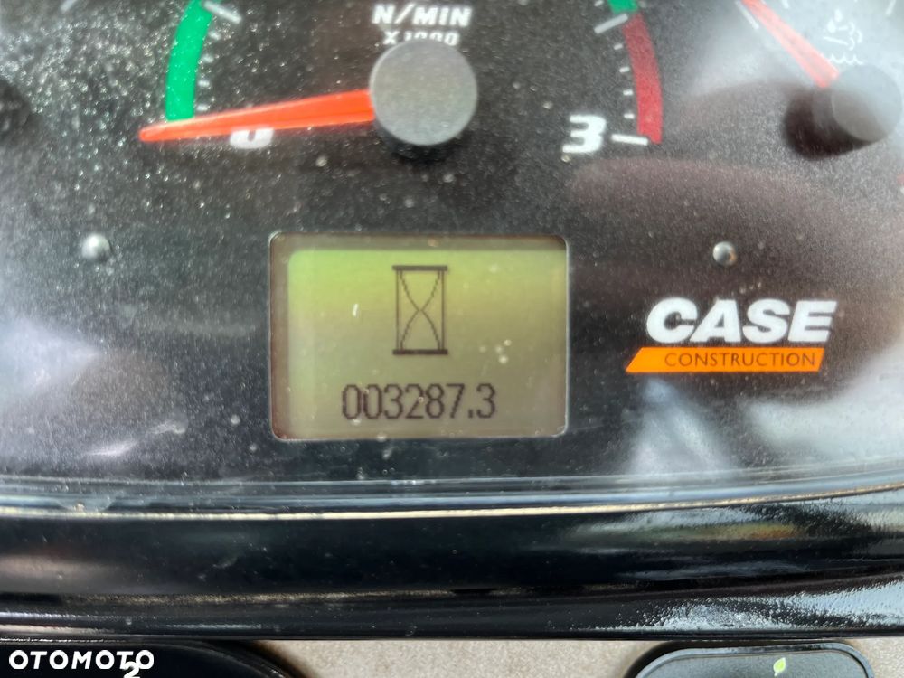 Case 695ST - 19