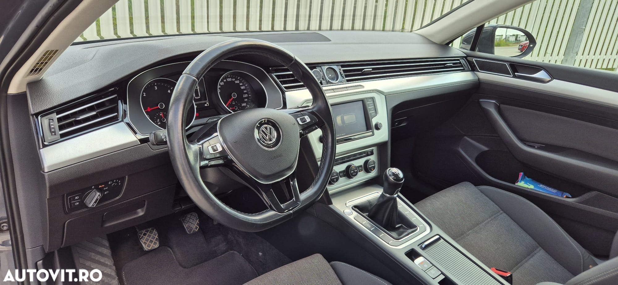 Volkswagen Passat Variant 1.6 TDI (BlueMotion Technology) Comfortline - 12