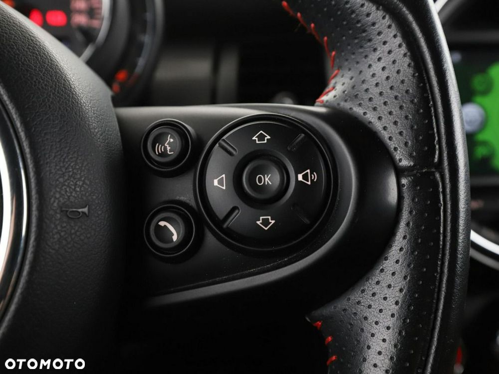 MINI Cooper Standard - 29