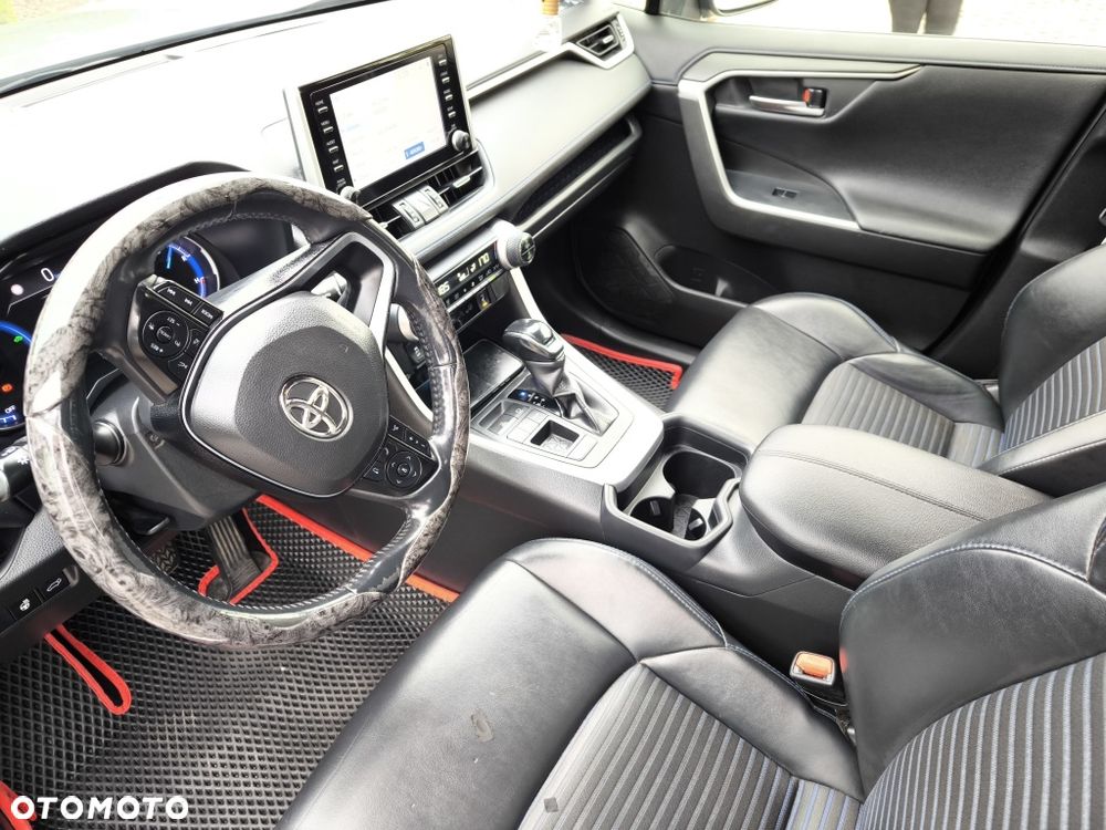 Toyota RAV4 - 7