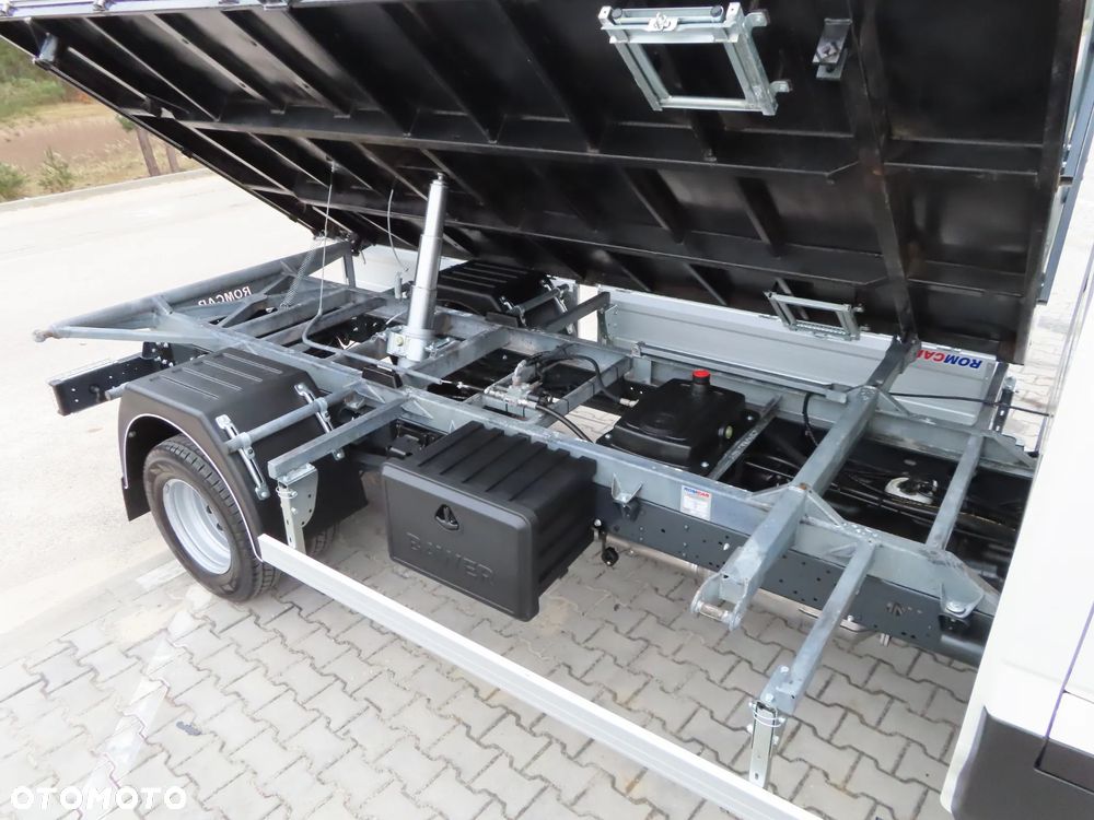 Iveco DAILY 70C16 Wywrotka Siatkowa Kiper Wywrot x 3 Strony 4.20 CM Długi 8 E.Palet Renomowanej Firmy ROMCAR Rozstaw Osi 4100 mm HAK 3500 Kg 40 Tys Km Przeb. Stan Auta JAK NOWY - 26