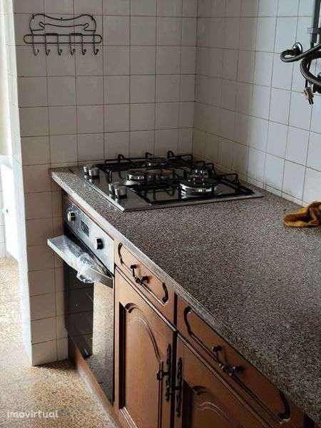 Aluga-se apartamento em Tomar (Nabância) - Grande imagem: 2/5