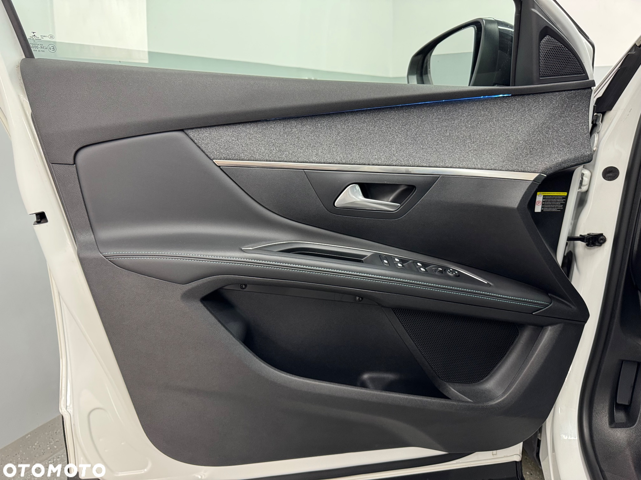 Peugeot 5008 1.5 BlueHDi Allure Pack S&S EAT8 - 23