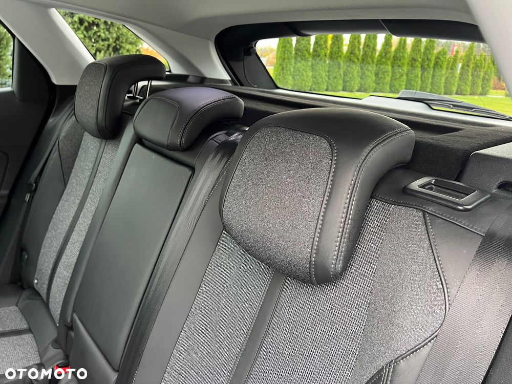 Peugeot 3008 BlueHDi 180 Stop & Start EAT8 Allure - 23