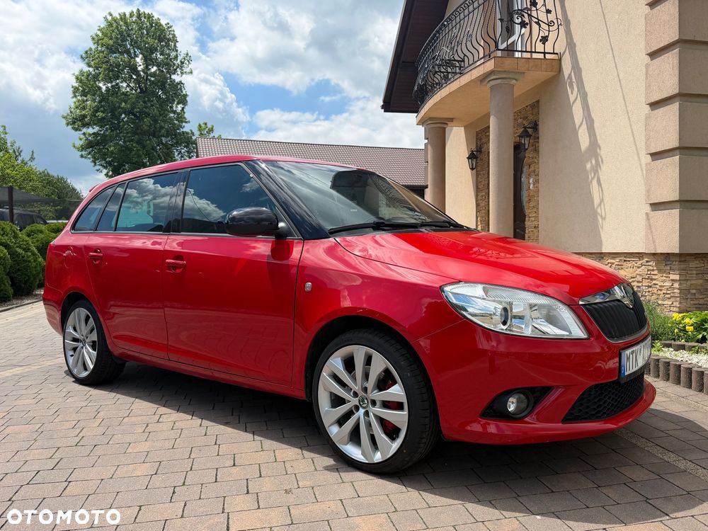Skoda Fabia 1.4 TSI DSG RS - 22