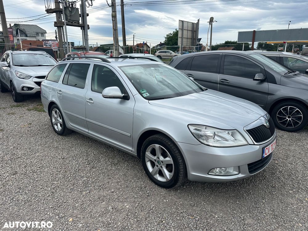 SKODA Octavia 2012