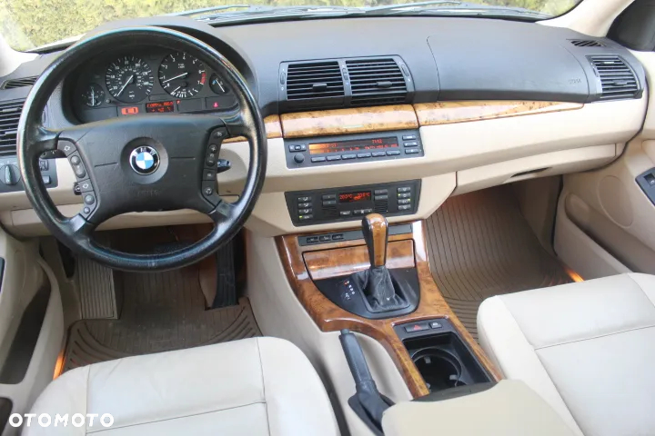 BMW X5 3.0 i - 13