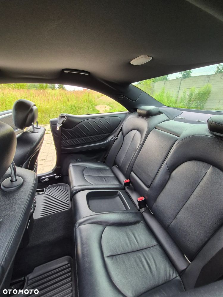 Mercedes-Benz CLK 220 CDI Avantgarde - 12