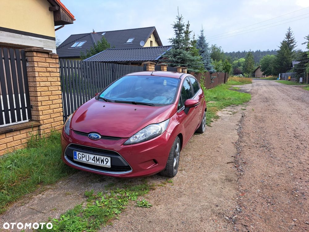 Ford Fiesta - 12