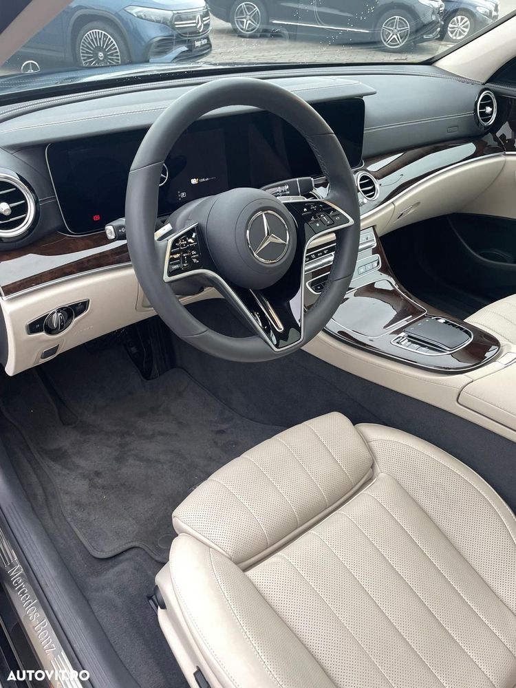 Mercedes-Benz E 300 de 4MATIC Aut. - 7