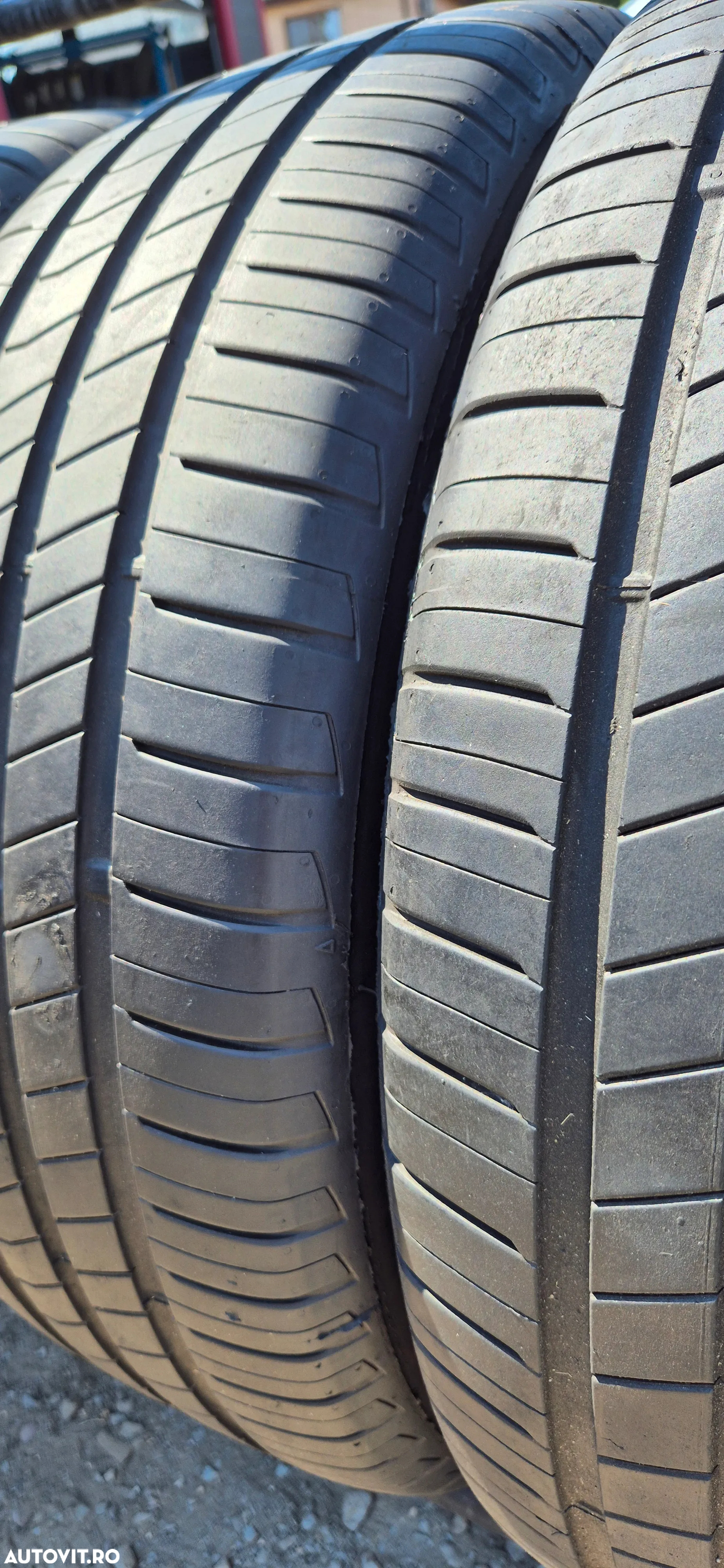 215 55 18 Bridgestone - 10